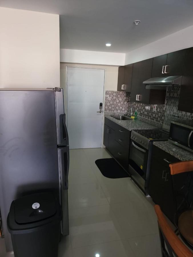 Impeccable 2-Br Apartment-Ornella Villa At Bayfront Villa Portmore Buitenkant foto