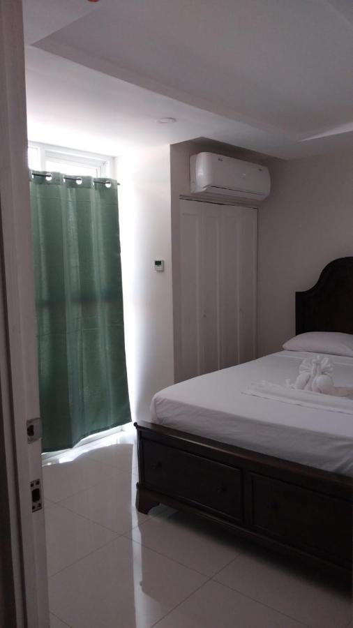 Impeccable 2-Br Apartment-Ornella Villa At Bayfront Villa Portmore Buitenkant foto